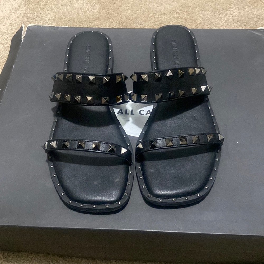 Black sandals